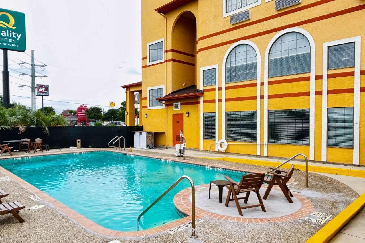 Quality Suites San Antonio Exteriér fotografie